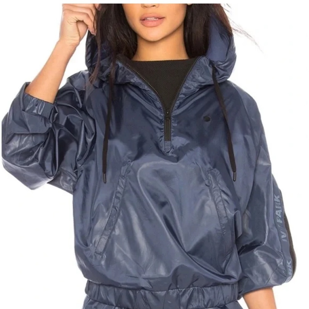 IVY PARK Wet Look Hooded‎ Windbreaker Navy XS